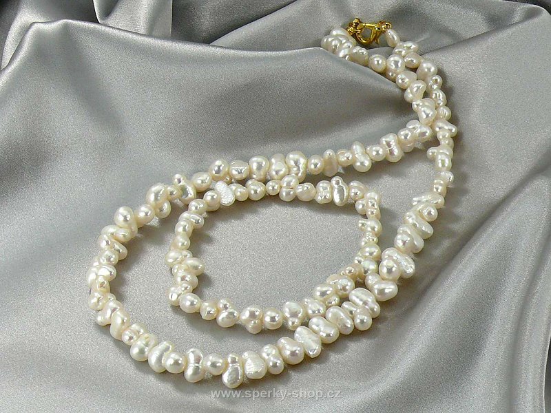 Elegantní dárková sada bílé perly 53,5g