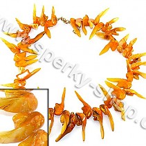Oranžovo-žůutý náhrdelník z mušle 52-58cm